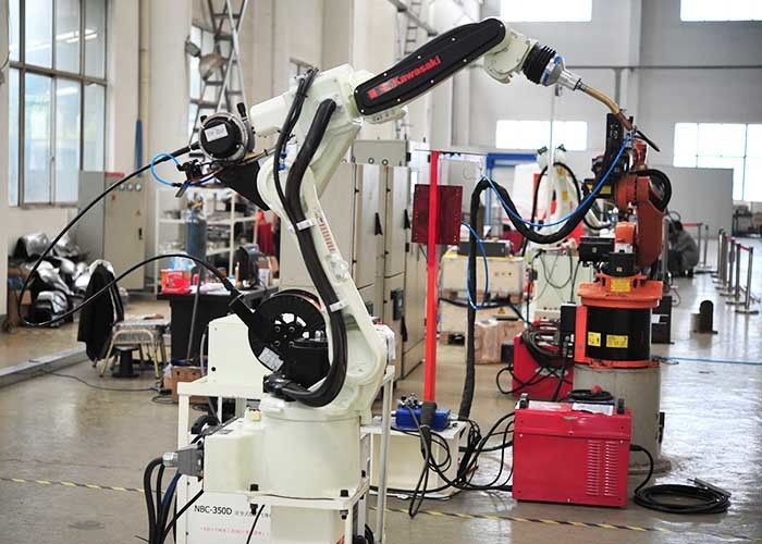 Sistemi robot di automazione dell'acciaio inossidabile, saldatrice robot automatica del braccio del tubo di scarico