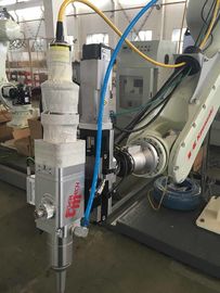 sistema robot di taglio del laser della fibra 3D per la multi direzione d'acciaio delle piastre tubiere 300W
