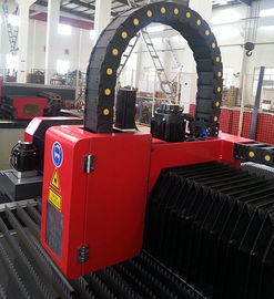 Colore su misura FL-3015-500W della tagliatrice del laser di CNC della fibra del metallo 1500X3000mm