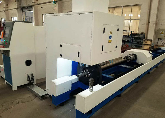 Macchina di taglio laser automatico a fibra di tubo CNC da 4 kW Alta velocità di taglio 1070nm Onda