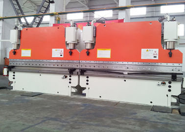 Un CNC di 320 T sincronizza l'inizio in tandem della macchina piegatubi del freno della stampa dal piatto del trapezio